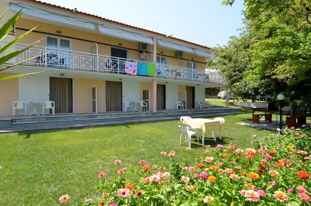 Pension Giannis Αdults Only กอยนิรา ภายนอก รูปภาพ