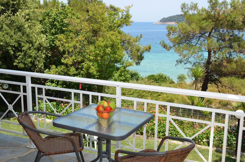 Pension Giannis Αdults Only กอยนิรา ภายนอก รูปภาพ